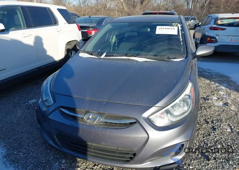 2015 Hyundai Accent Gs z USA, uszkodzony, nr VIN KMHCT5AE1FU213385